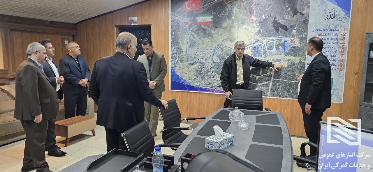 بازدید میدانی مشاور عالی مدیرعامل و معاون توسعه مدیریت و سرمایه های انسانی ستاد مرکزی از شرکت بازرگان 4